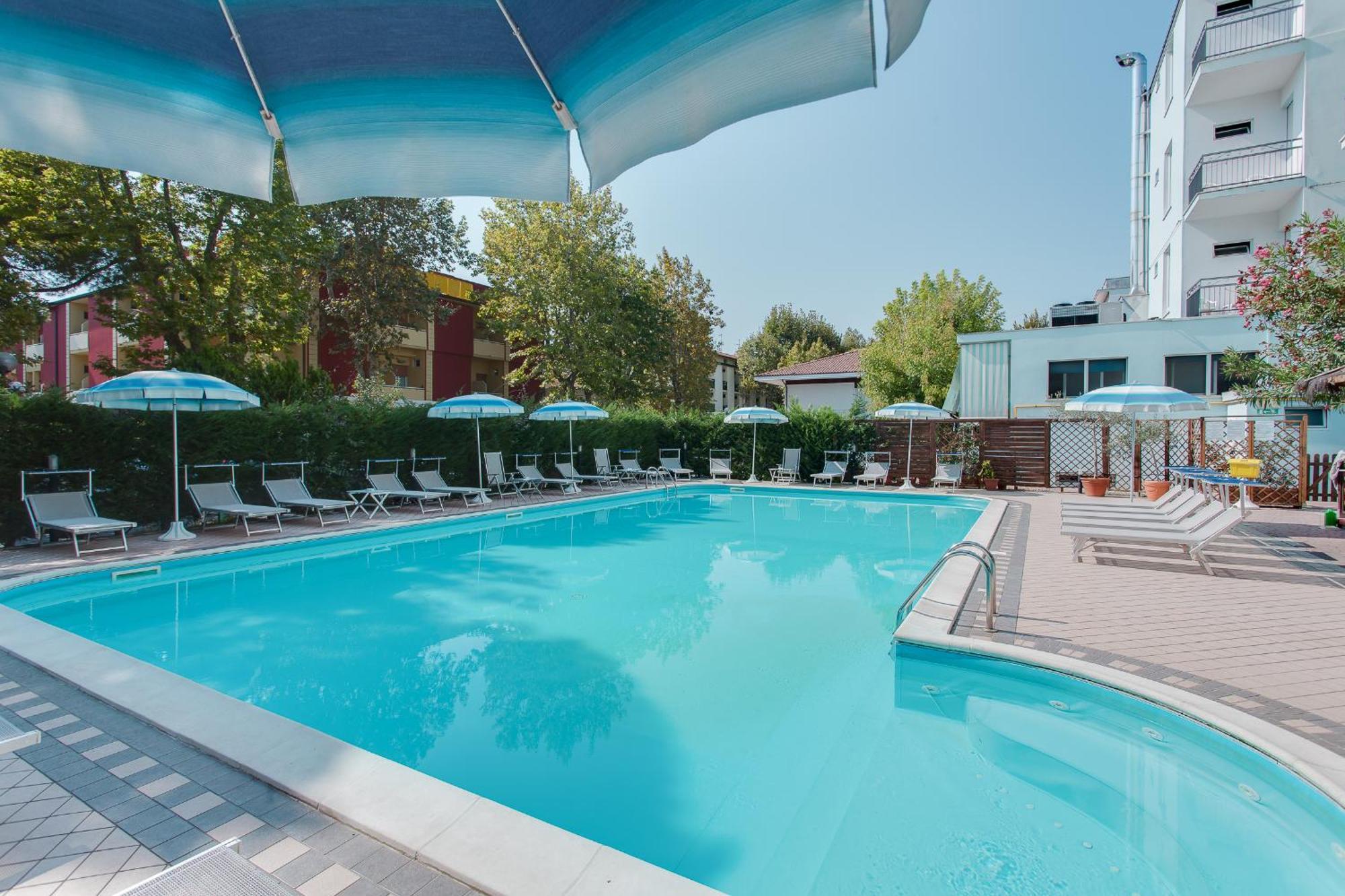 Foglieri Hotel 3*
